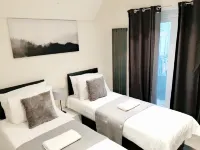 The 22 Hotels near Tottenham Hotspur Football Club Training Ground