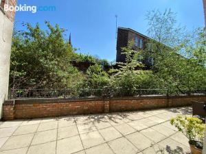 Charming 1-Bed Apartment in Macclesfield