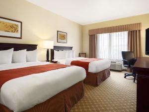 Country Inn & Suites by Radisson, Clinton, IA