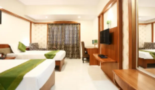 Treebo Premium Akshaya Mahal Inn