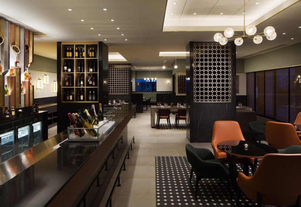 4. Crowne P..