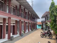 RedDoorz Near Fkip Untirta Serang Hotel a Curug