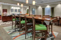 Hampton Inn Elkhorn Lake Geneva Area Hotels in Delavan