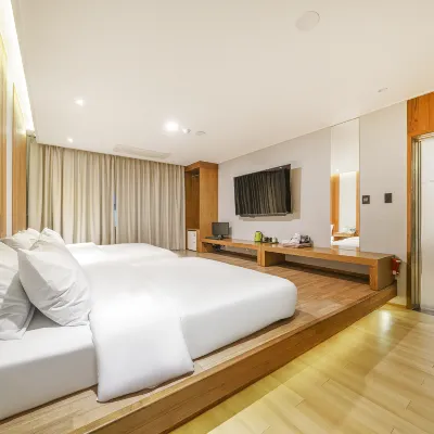 Ilsan Rich Hotels near Rice House Tuna