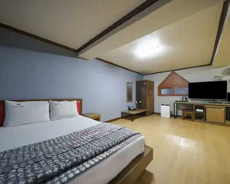 Gyeongsan Bless Hotels in Gyeongsan-si