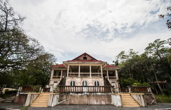 克羅克精品小酒館酒店