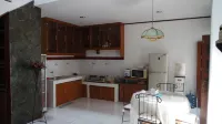 Guest House Omega Hotel di Kecamatan Tajur Halang