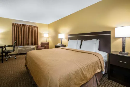 Quality Inn & Suites Sun Prairie Madison East Hotels in Sun Prairie