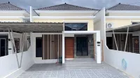 Happy Homestay Singkawang فنادق في Sedau