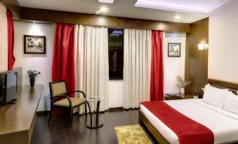 Tgb Express Hotel - Nadiad