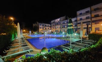 Flat in a Residence with Shared Pool