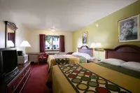 Super 8 by Wyndham Eau Claire WI - parkir