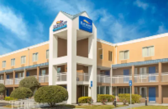 Baymont by Wyndham Savannah Midtown Hotels in Chatham County