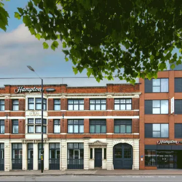 Hampton by Hilton Birmingham Jewellery Quarter Отели рядом с достопримечательностью «Железнодорожный вокзал Уиттона»