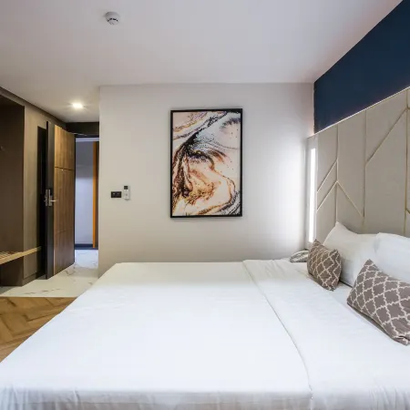 D Varee Montara Thonglor 25
