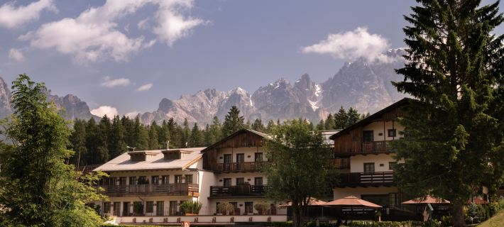 Rosapetra Spa Resort Отели в г. Беллуно