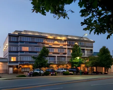 Days Inn by Wyndham Victoria Airport Sidney Hotels in Sidney