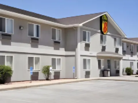 Super 8 by Wyndham Fountain Hotels in Fountain