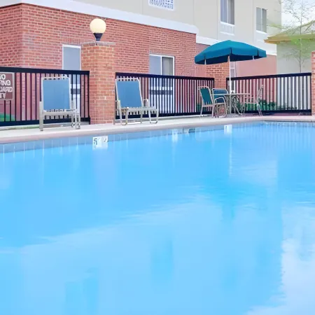 Holiday Inn Express & Suites CANTON by IHG