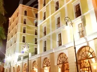 Gran Hotel Diligencias Hotel dekat Plaza de la Campana