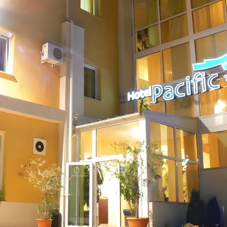 Hotel Pacific