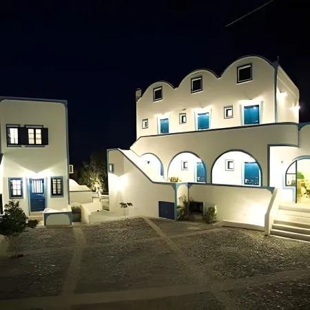 Artemis Village Отели рядом с достопримечательностью «Пляж Монолитос»