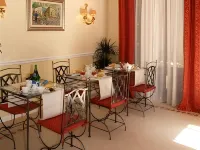 Petit Chateau Hotels in Pescia