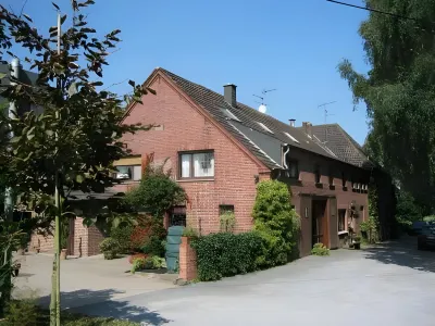 Hotel Haus Nachtigall - B&B Hotels in Rees
