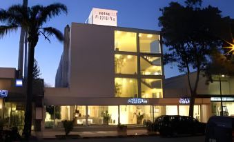 Aqua Hotel