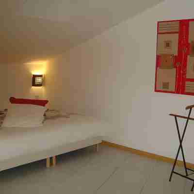 Logis Hôtel le Richevaux Rest. le Romain Rooms