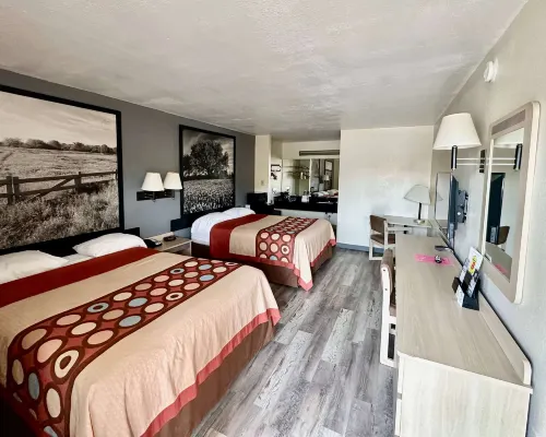 Super 8 by Wyndham Athens TX Hotels in Athens