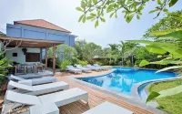 Harmony Beach Suite - Infinity Pools