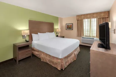 La Quinta Inn & Suites by Wyndham San Antonio Medical Ctr NW Hotels in Northwest San Antonio