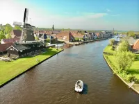 Harboursuite Woudsend Incl. Motorboot - Homestays