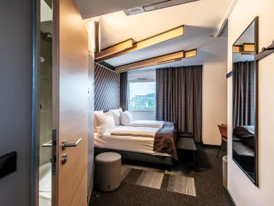 B&B HOTEL München-Messe Hotels near See in den Mooswiesen