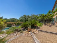 Les Mûriers - piscina