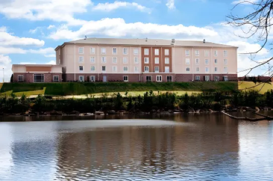 Holiday Inn Express & Suites ATLANTA ARPT WEST - CAMP CREEK by IHG