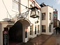 Ye Olde Griffin March otelleri