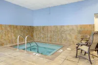 Best Western Plus Mid Nebraska Inn  Suites - Hot Tub