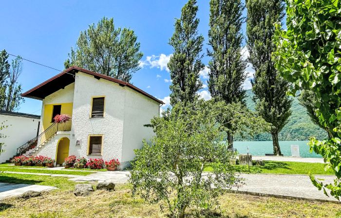 Casa del Pergulin (Lmz325)