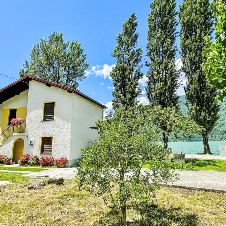 Casa del Pergulin (Lmz325)