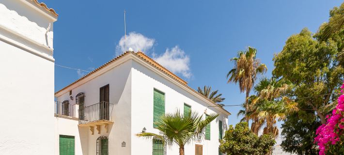 Virgen de las Angustias Hotels in Vera