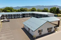 Super 8 by Wyndham Susanville - motel