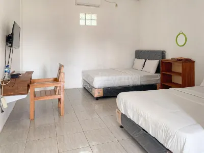 RedDoorz @ Pantai Sayangheulang Hotel dekat Pantai Cijeruk Indah Garut