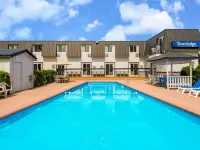 Travelodge by Wyndham Gananoque Hotels in Gananoque