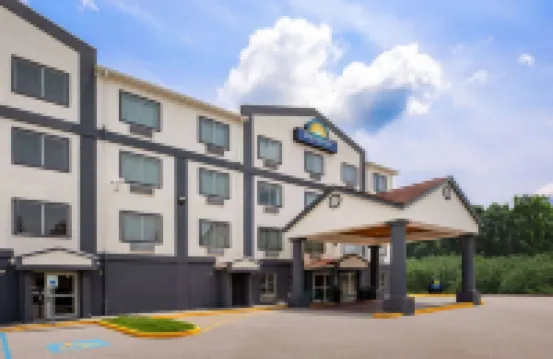Days Inn by Wyndham Baton Rouge/I-10 Hotels in 