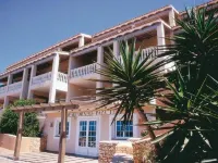 Apartamentos Paya II Hotels in Es Pujols
