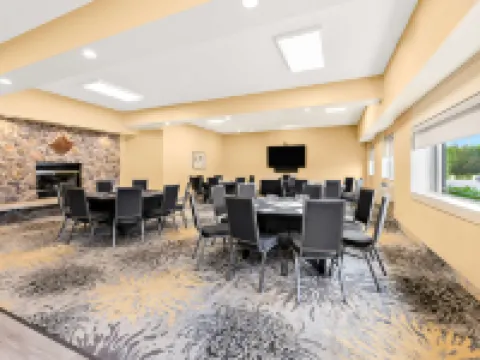 Best Western Plus NorWester Hotel Conference Centre Hoteles en Thunder Bay