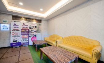 Gwangju Sinandong Qook - Housity