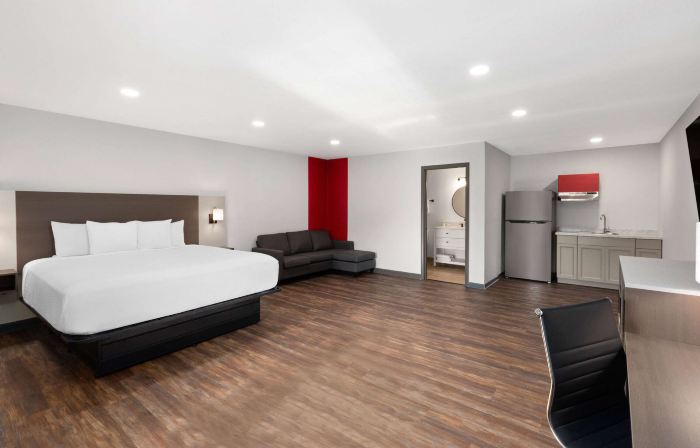 Ramada by Wyndham Bainbridge